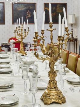 Luxusní mosazné svícny v rokokovém stylu. 79 cm Luxusní mosazné svícny v rokokovém stylu. 79 cm